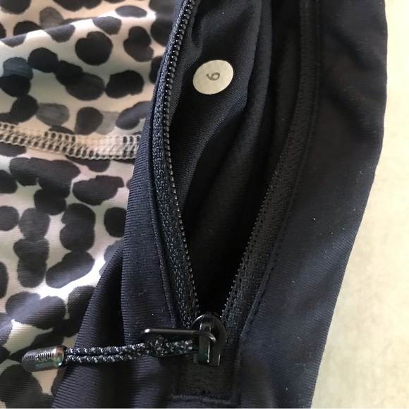 Lululemon leggings size 6 - Picture 6 of 12